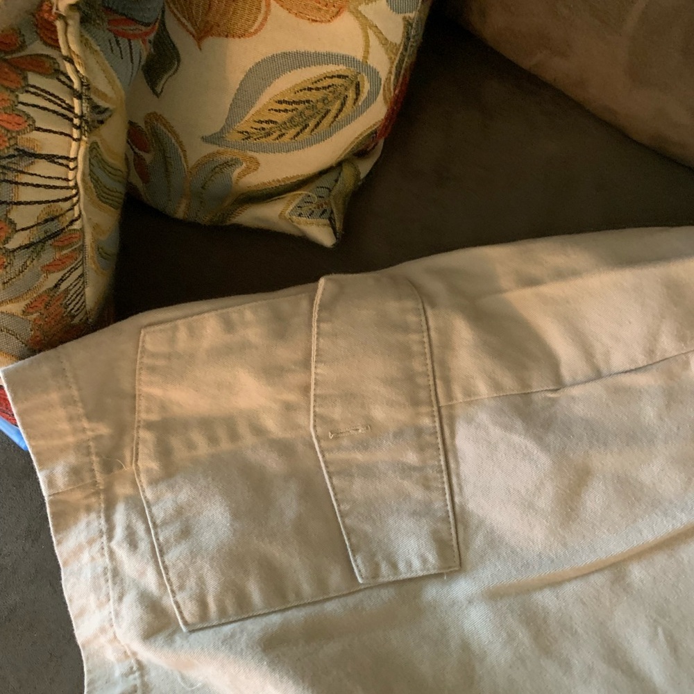 Coldwater Creek cargo shorts, size XL, very good condition. - Picture 4 of 4
